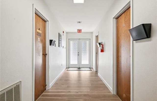 1009 CARNATION Street Gallery 3