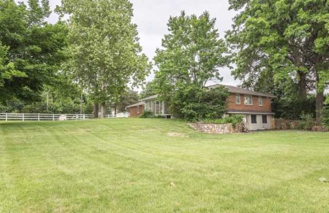 14410 South Quivira Road Gallery 3