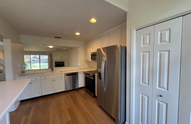 Available Now! Enjoy Waterfront Living at Pirate's Bay! Gallery 4