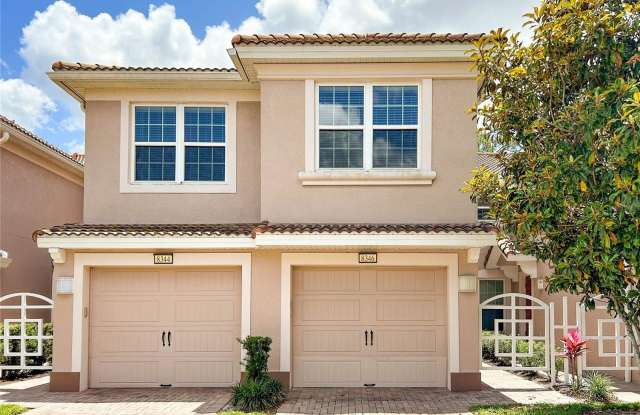 8346 BELLA TIERRA COURT - 8346 Bella Tierra Court, Four Corners, FL 33896