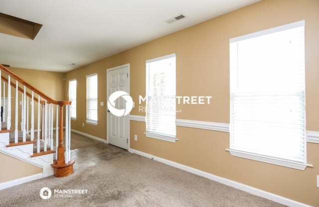 711 Walnut Crossing Drive Gallery 4