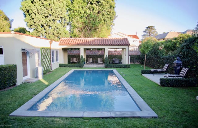 414 S Highland Avenue - 414 South Highland Avenue, Los Angeles, CA 90036