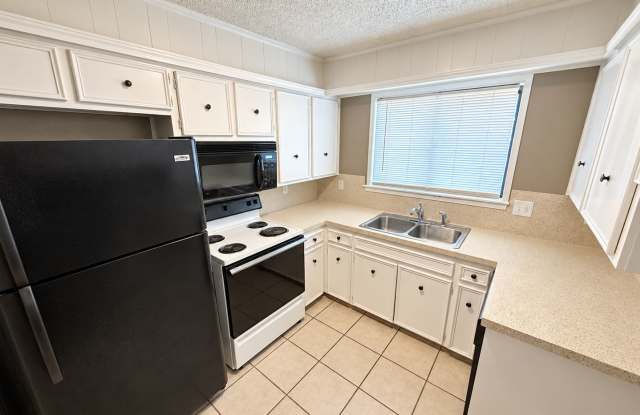 6916 Fremont, Unit A Gallery 4