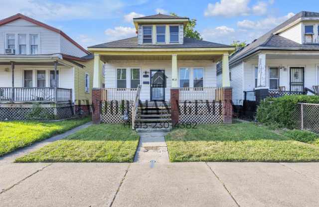 This beautifully updated 3-bedroom, 1-bath single-family home is ready for move-in! Gallery 1