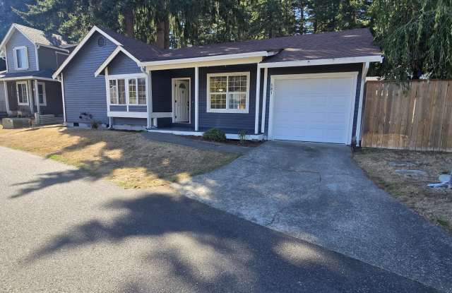 581 Malibu Drive Southeast Gallery 2