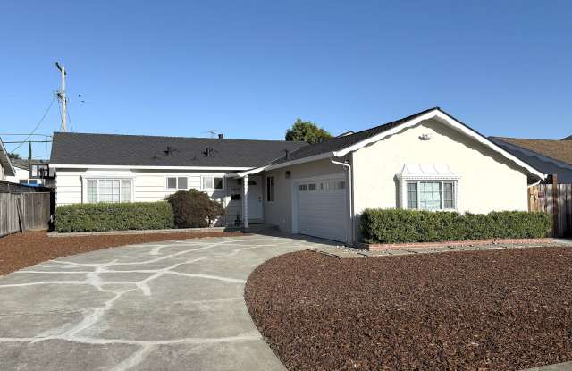 3BD/2BA - Updated Charming Single Family Home in Great Location! photos photos