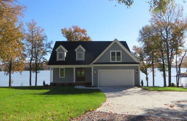 488 Squirrel Lane - 488 Squirrel Lane, Lake Wylie, SC 29710