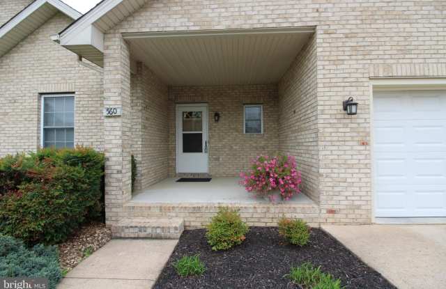 560 MASSANUTTEN COURT photos photos