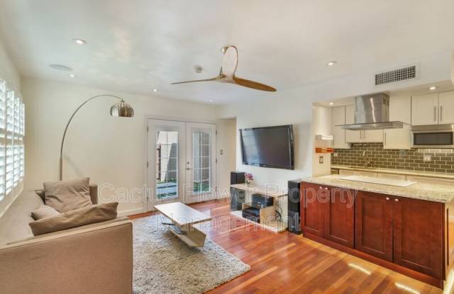 4117 N 81st St photos photos