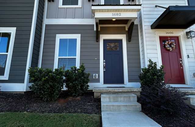 Welcome to Mill Town! 3 Beds, 2.5 Baths, with Plenty of Storage! photos photos Welcome to Mill Town! 3 Beds, 2.5 Baths, with Plenty of Storage! photos photos