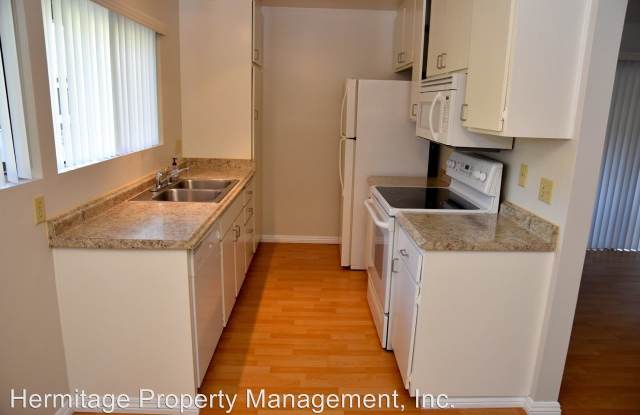 98 Streamwood Gallery 4