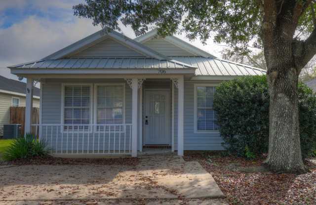 NEWLY REMODELED! 3 BD/2 BTH in Belle Chase! photos photos