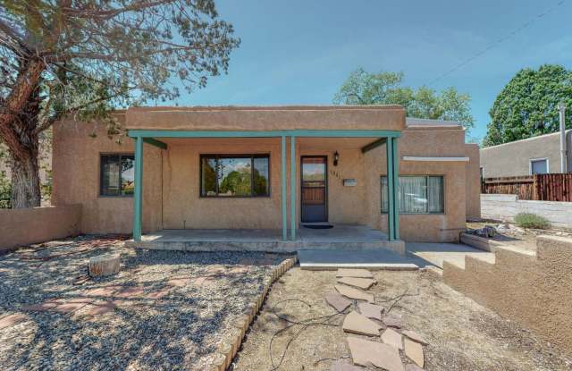 LOCATION!  Beautiful 3/4 bedroom home ready now photos photos