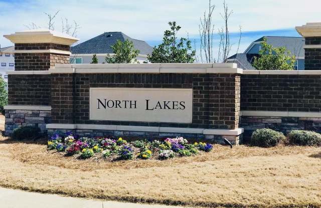 304 Long Lake Drive Gallery 2