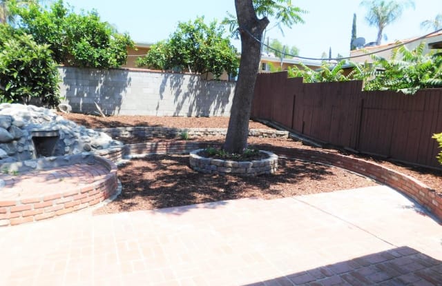 10826 Mt. Gleason Ave, - 10826 Mount Gleason Avenue, Los Angeles, CA 91042
