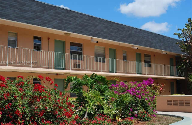 437 NW 57th Ave photos photos