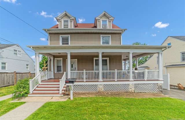 69 Prospect Street unit: 2 photos photos