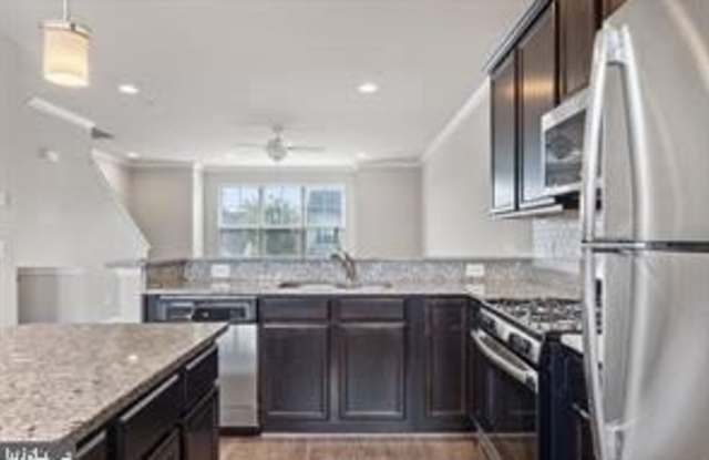 105 POINSETTIA WAY Gallery 4