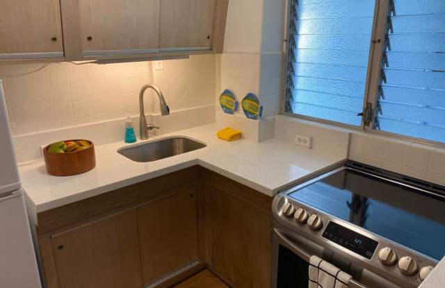 Central location! 1 bedroom, 1 bath, 1 parking. - Pet Possible - Available Now! photos photos