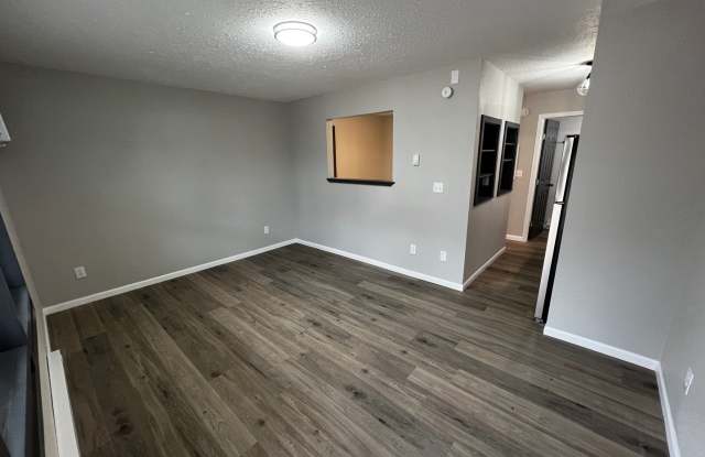 Beautiful 1 bedroom 1 Bathroom First Floor Apartment! photos photos