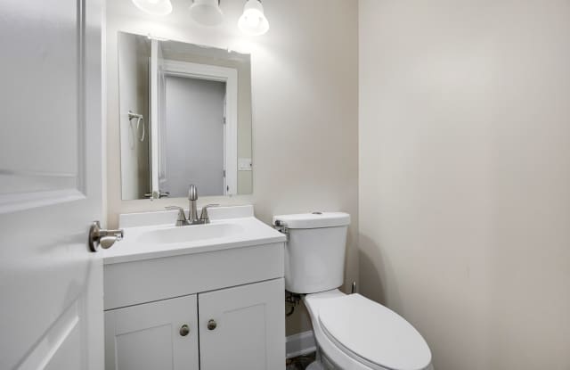 1715 West Thome Avenue photos photos 1715 West Thome Avenue photos photos