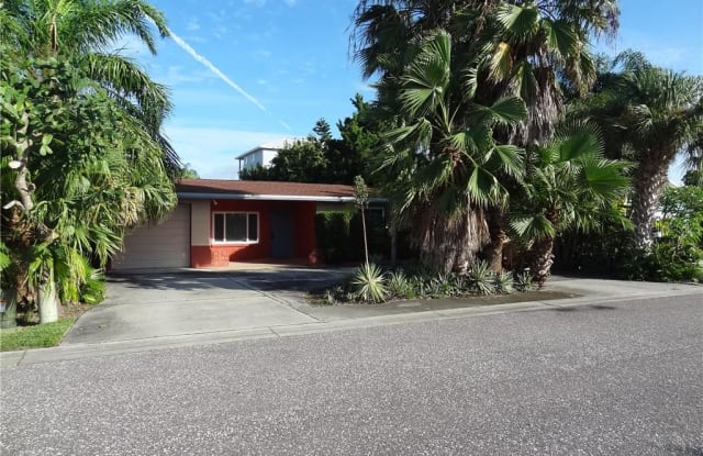 215 176TH AVENUE E - 215 176th Avenue, Redington Shores, FL 33708