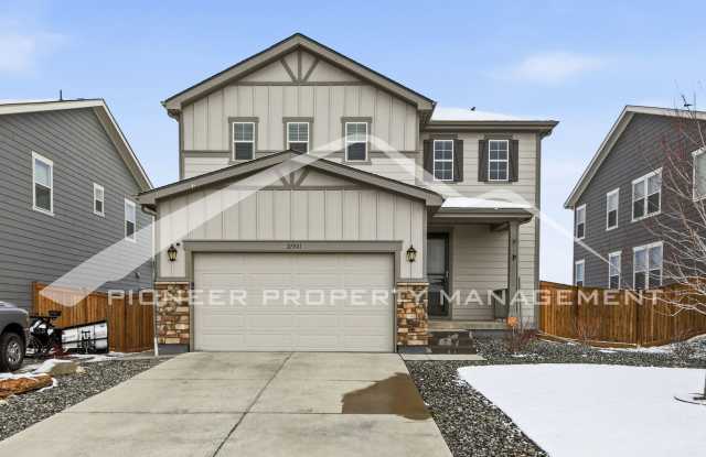 Gorgeous Home with Washer/Dryer and 2-Car Garage photos photos