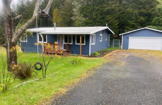 Remodeled 3 bed, 1 bath house with Large 2-car garage! photos photos