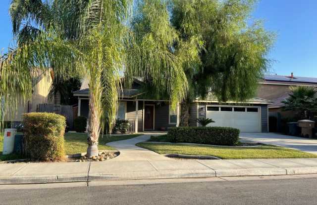 READY NOW! - 3 bdrm + office + bonus room - 9106 Rockefeller Street, Bakersfield, CA 93311