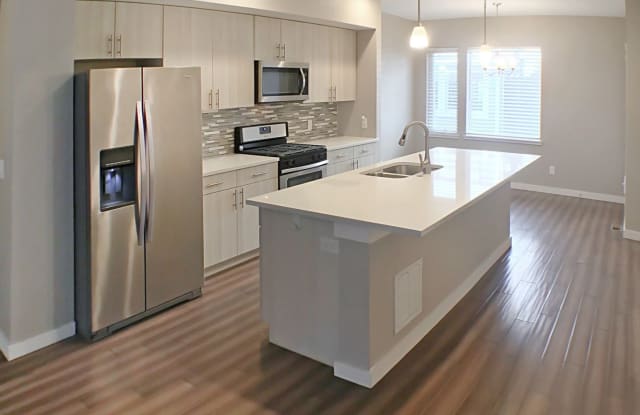 1539 W 43rd Ave - 1539 West 43rd Avenue, Denver, CO 80211