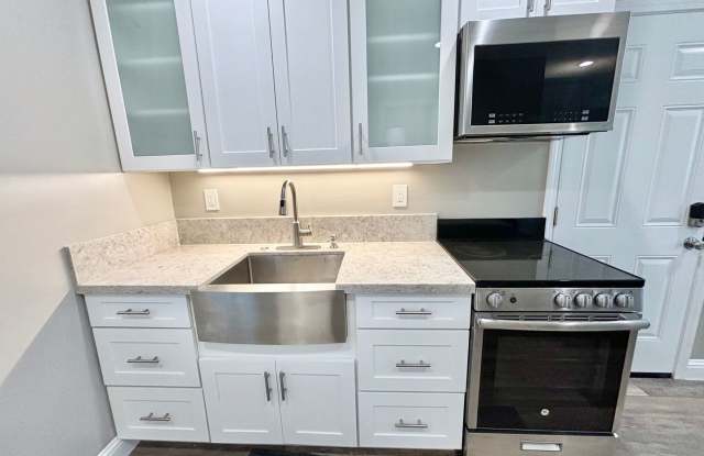 Fully Furnished Studio Near Nugget photos photos