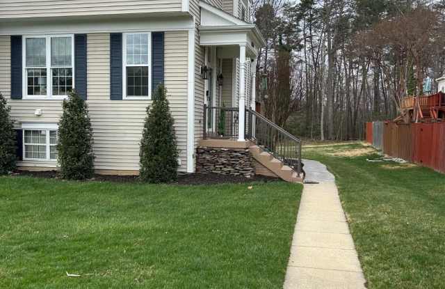 11214-E HERON Place unit: Basement Apt photos photos