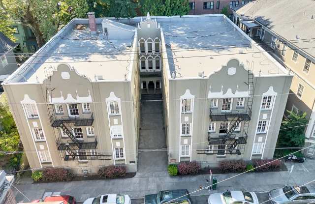 Flanders Apartments Gallery 3
