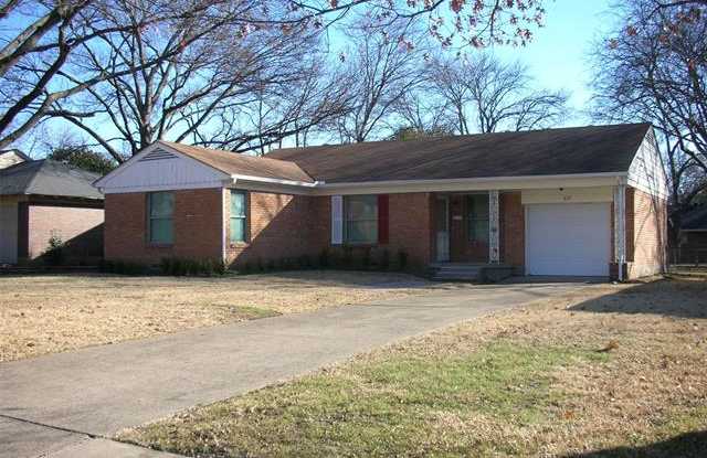 627 Newberry Drive - 627 Newberry Drive, Richardson, TX 75080