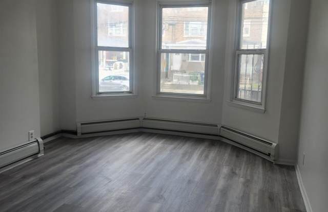 149 Lewis Street Gallery 2