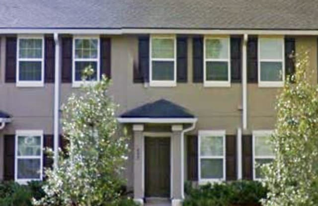 482 HOPEWELL DR - 482 Hopewell Dr, Oakleaf Plantation, FL 32073