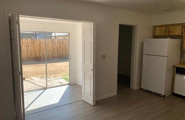 6731 N 65th Avenue photos photos