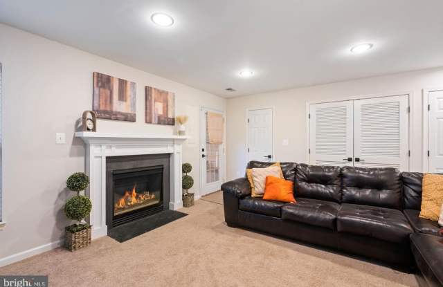 26147 LANDS END Drive Gallery 4