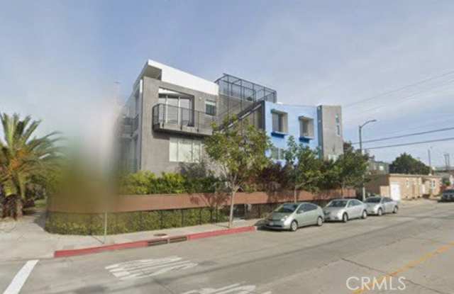 404 Grand Boulevard photos photos