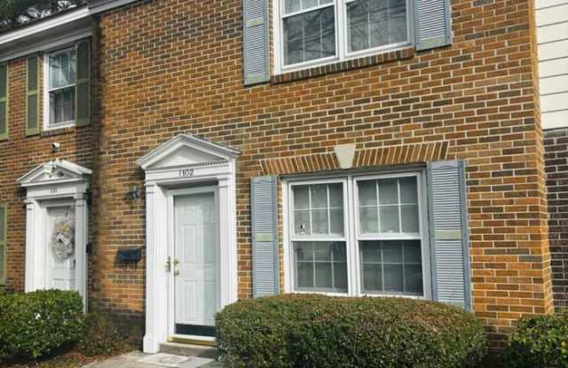 7602 Hunt Club Road photos photos