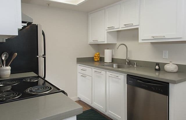 Arbor Walk Apartments Gallery 2