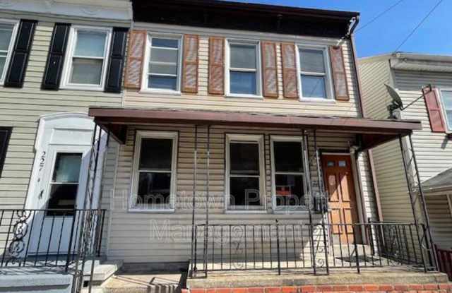 225 N Newberry St - 225 North Newberry Street, York, PA 17401