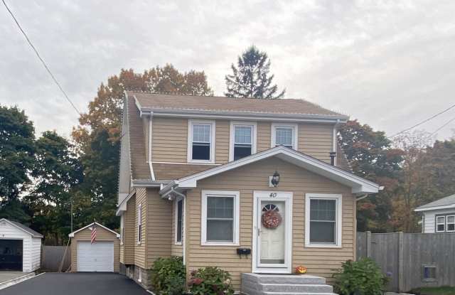 40 Poole Street - 40 Poole Street, Woburn, MA 01801