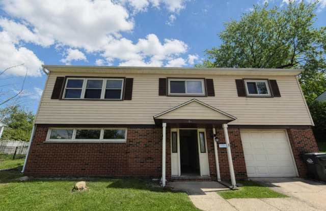 Cozy 4 Bedroom Kettering Home photos photos