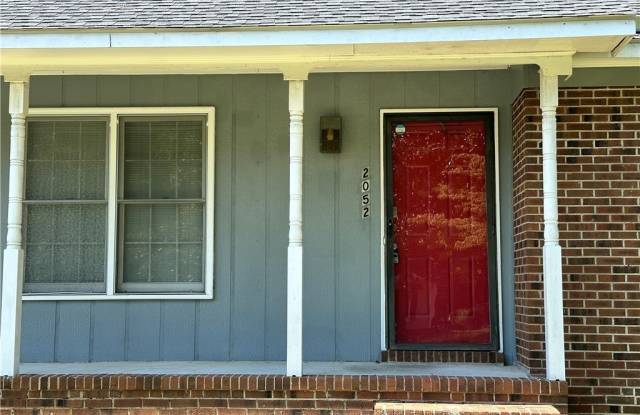 2052 Windlock Drive Gallery 2