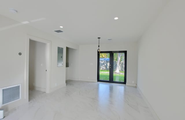 2503 OCEANVIEW Avenue Gallery 2