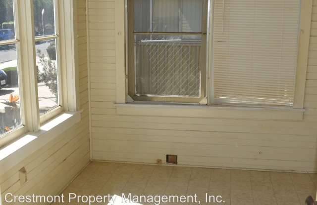 1660 Emerald St. Gallery 4