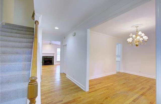112 Newfield Street Gallery 4