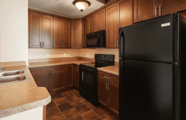 159 W Pearl St photos photos