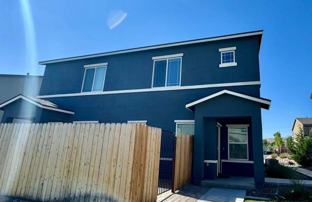 401 Autumn Breeze Circle - Southwest Reno Townhouse photos photos